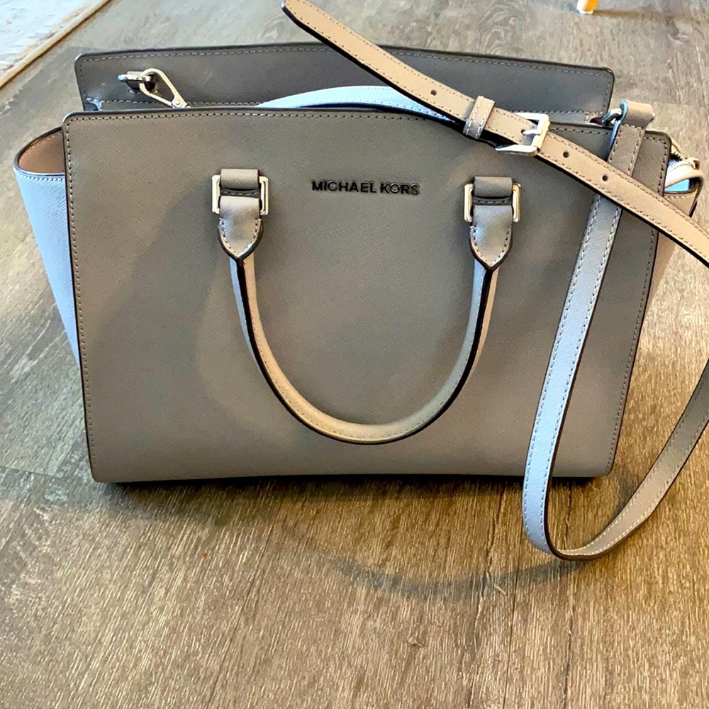 Michael kors Selma handbag (grey with silver hardware)